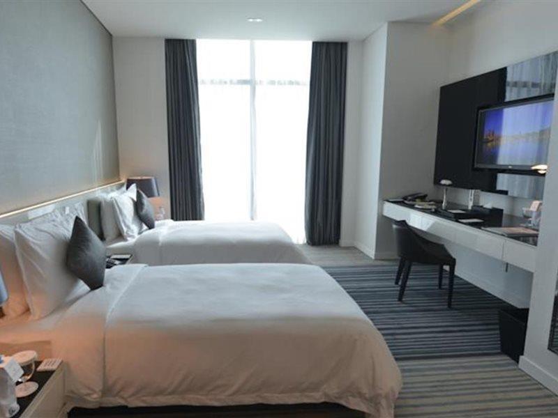 Ramee Grand Hotel And Spa Manama Exterior foto Deluxe room