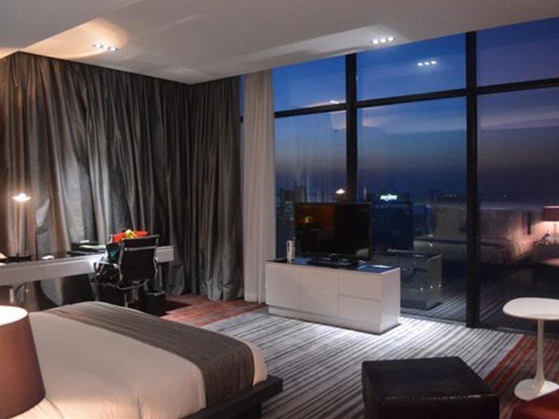 Ramee Grand Hotel And Spa Manama Exterior foto A suite at the hotel